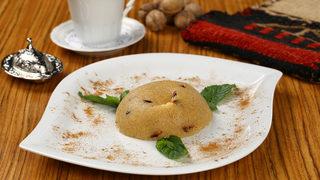 İkisi bir arada: Sütsüz ve sütlü irmik helvası nasıl yapılır?