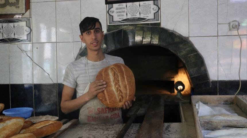 Siirt&rsquo;te bir fırıncı Trabzon ekmeği &ccedil;ıkardı