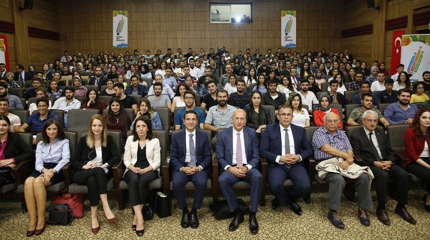 &Uuml;niversite &ouml;ğrencilerinden &ldquo;Herkes i&ccedil;in Ekonomi&rdquo; programına yoğun ilgi