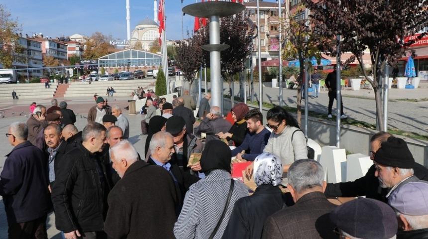 Belediyeden kandil simidi ikramı