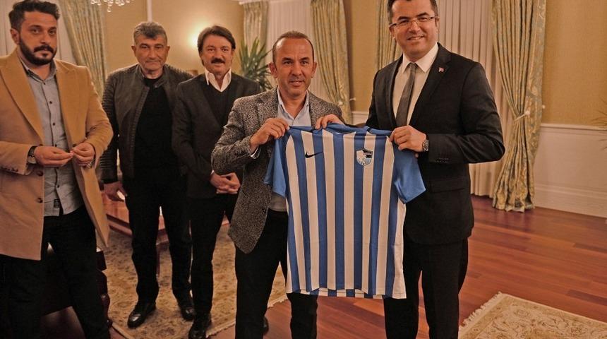 Erzurumspor y&ouml;netiminden Vali Okay Memiş&rsquo;e ziyaret