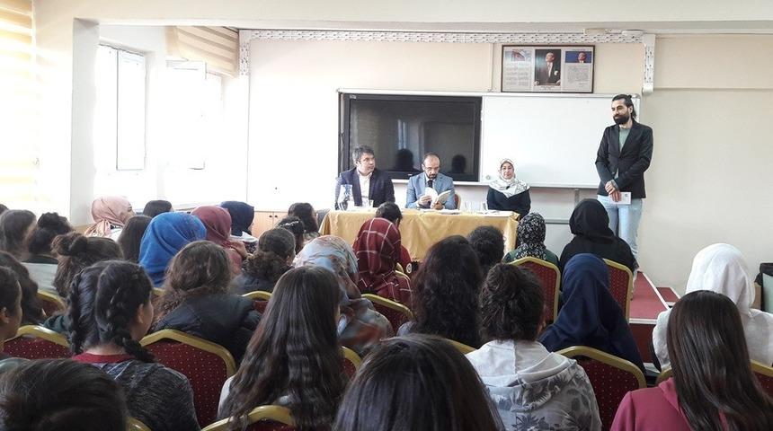 Mehmet Akif İnan Anadolu Lisesi&rsquo;nde Mevlid Kandili programı