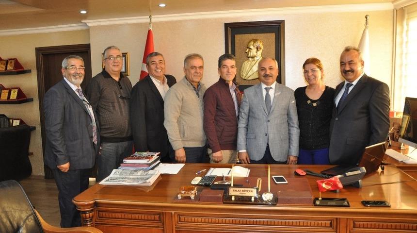 Din&ccedil;er: "Ekonomin kurtuluş re&ccedil;etesi meslek okullarında"