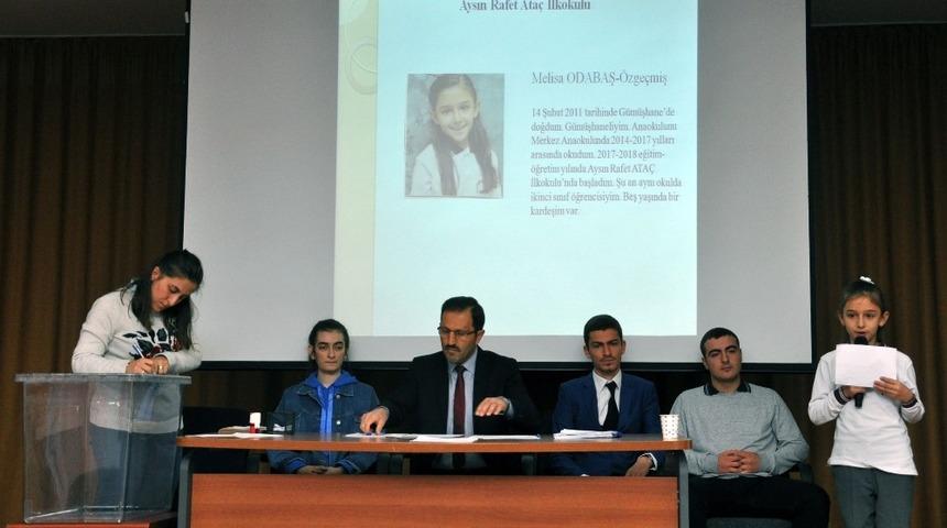 G&uuml;m&uuml;şhane&rsquo;de &ouml;ğrenciler meclis başkanını se&ccedil;ti