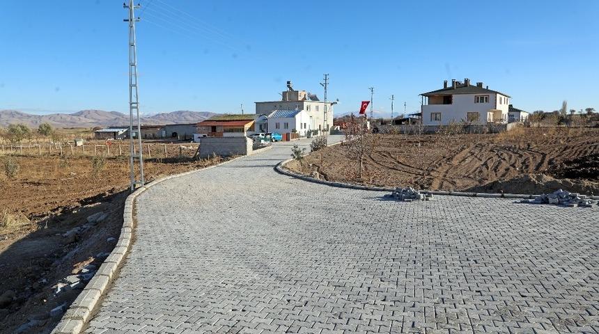 Talas Belediyesi 15 bin metrekare kilitli parke yapılacak