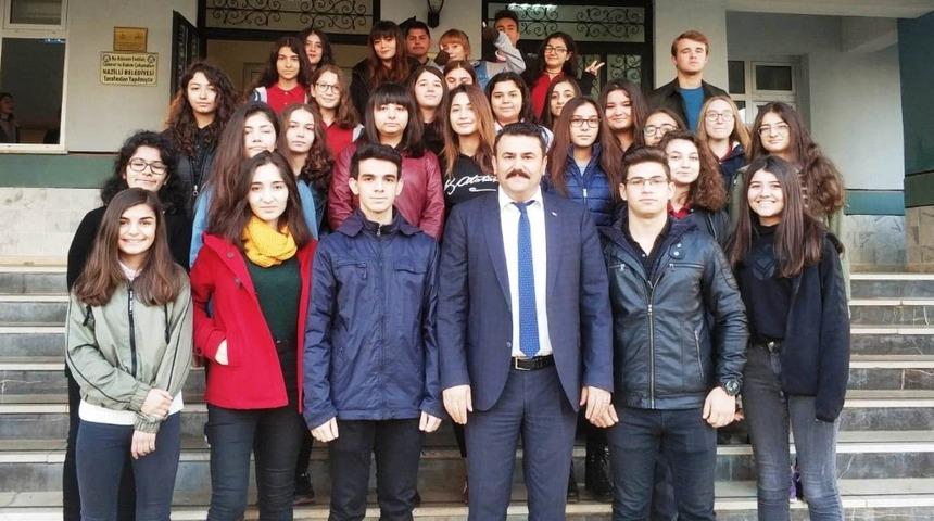 Aydınlı &ouml;ğrenciler Gen&ccedil; Liderler Zirvesine katılacak