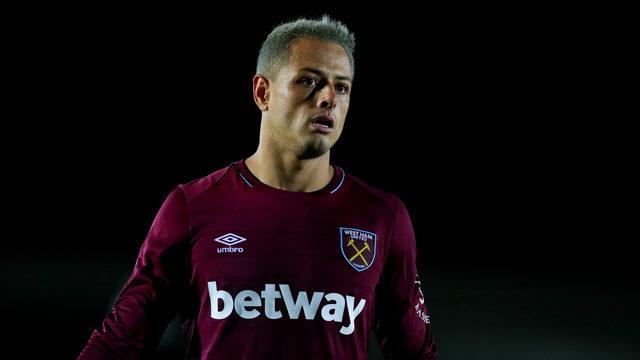 Beşiktaş, West Ham United'dan Javier Hernandez'i satın alma opsiyonu ile kiralayacak