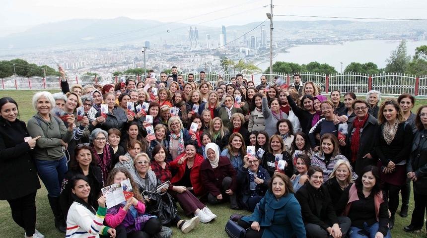 Başkan Karabağ&rsquo;ın g&ouml;n&uuml;ll&uuml;leri sokakta