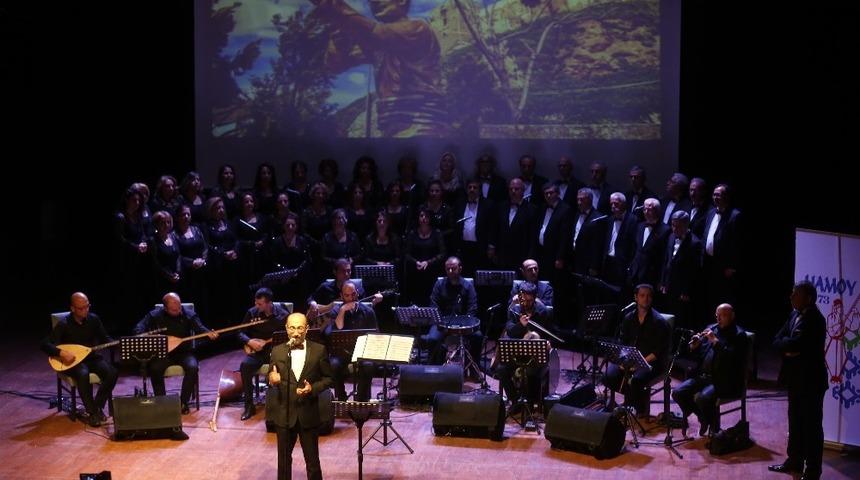 Yenimahalleliler Anadolu Destanı&rsquo;nı dinledi