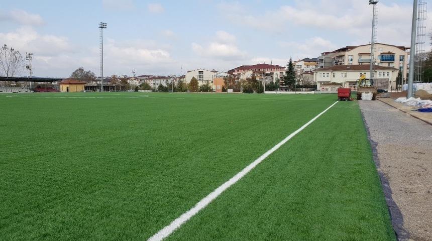 Kocaeli&rsquo;de amat&ouml;r spor sahaları yenileniyor