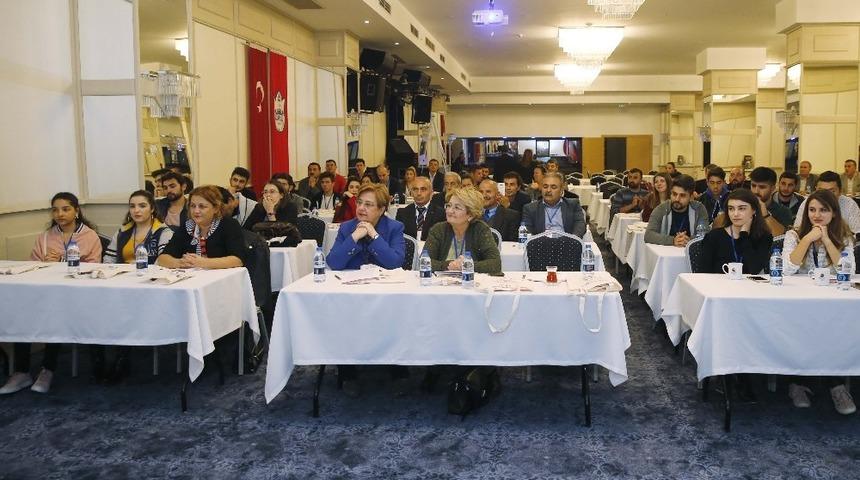 Konak&rsquo;ta Paylaşan Kentler Zirvesi