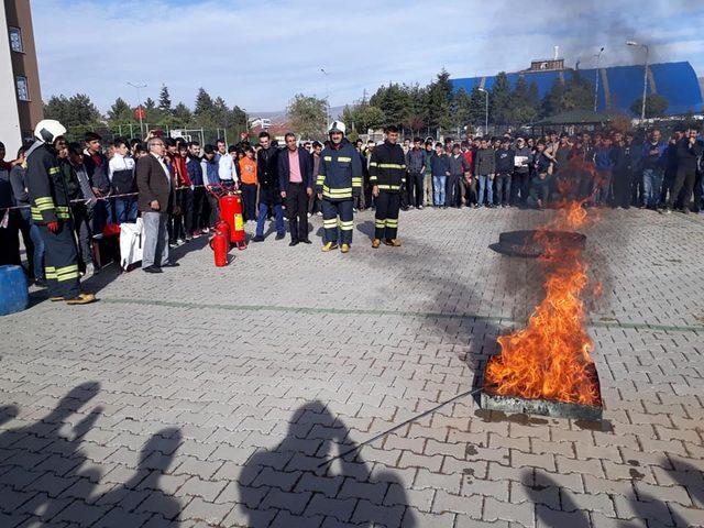 Bingöl’de öğrencilere yangın tatbikatı