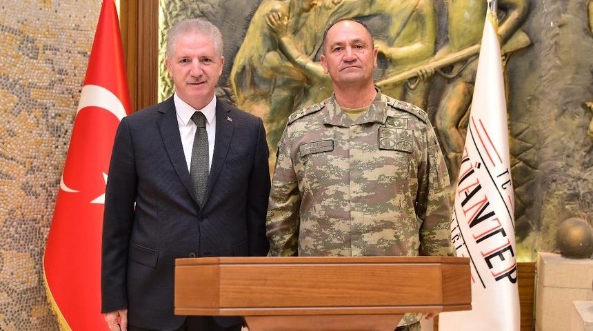 Orgeneral Temel&rsquo;den Vali Davut G&uuml;l&rsquo;e ziyaret