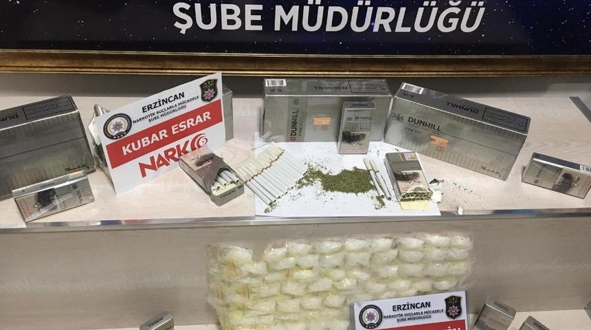 İ&ccedil; &ccedil;amaşırında uyuşturucu taşırken yakalandı