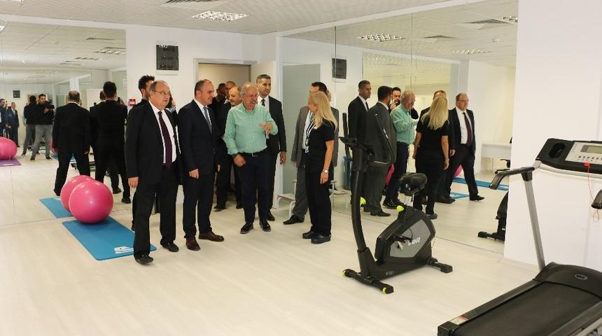 Sağlık heyeti Palyatif Bakım Merkezi&rsquo;ni inceledi