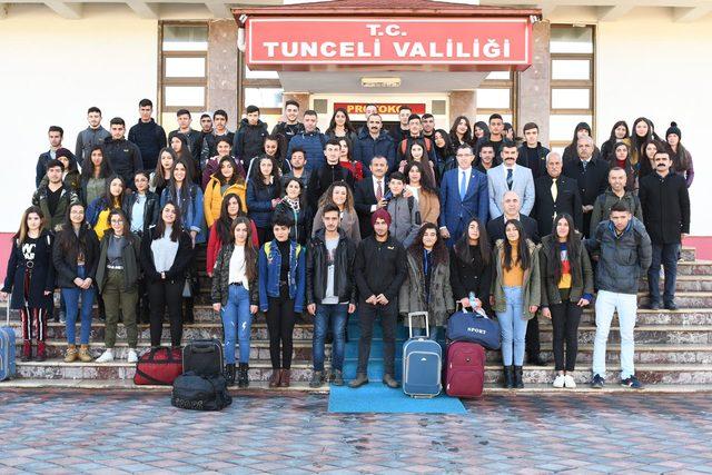 Tunceli'deki 2 bin 19 öğrenci uçakla seyahat yapacak