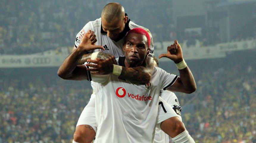 Ryan Babel 3 hafta sahalardan uzak kalacak