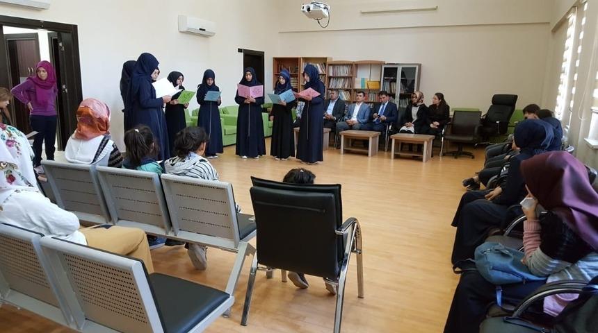 İHL &ouml;ğrencilerinden sevgi evine ziyaret