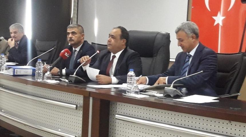 Adana B&uuml;y&uuml;kşehir Belediye Meclis Toplantısı a&ccedil;-kapa yapıldı