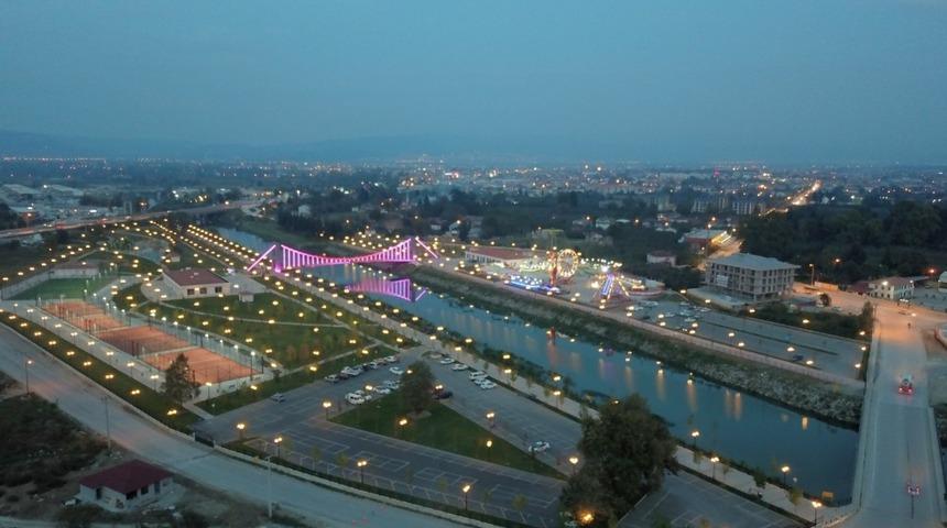 Melen su park aydınlatmalarında &ouml;l&ccedil;&uuml;m yapıldı