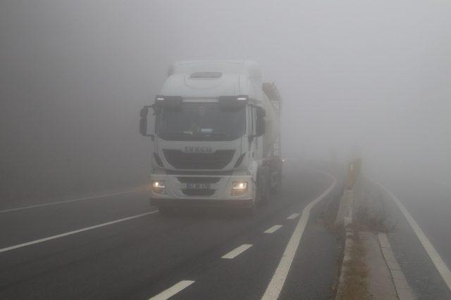 Bolu Dağı'nda trafik yoğunluğu ve sis