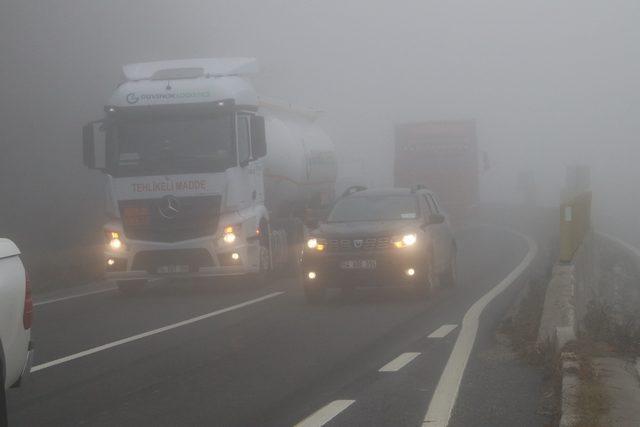 Bolu Dağı'nda trafik yoğunluğu ve sis