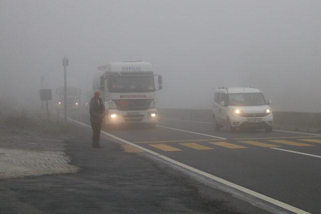 Bolu Dağı'nda trafik yoğunluğu ve sis