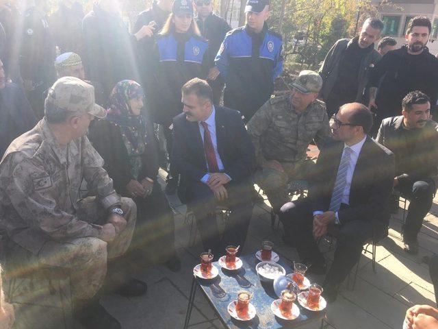 Vali Akbıyık’tan Çukurca’ya ziyaret 1