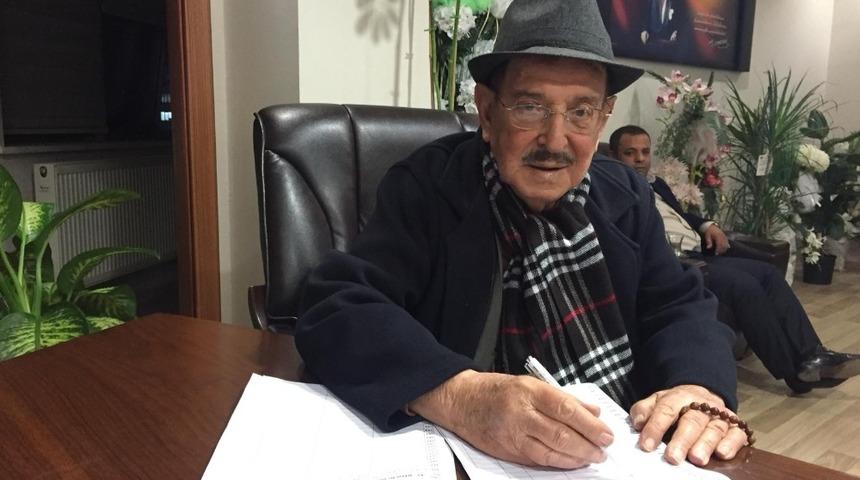 Duayen gazeteci Yaşar &Ouml;zen vefat etti