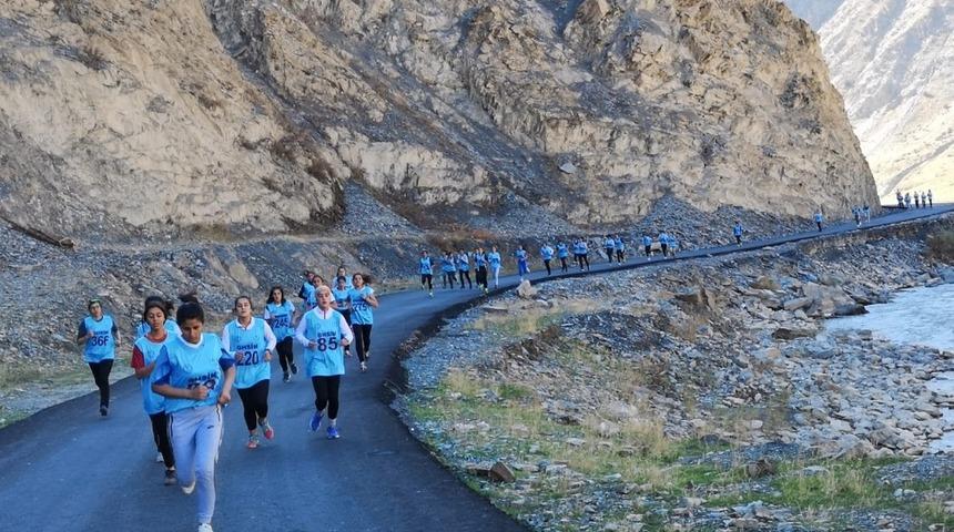Hakkari&rsquo;de atletizm yarışması