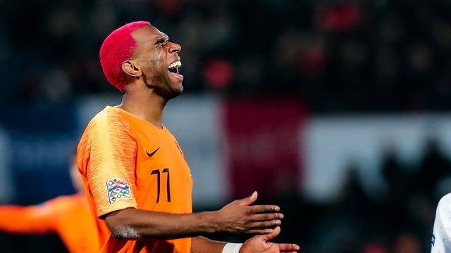 Almanya - Hollanda maçında sakatlanan Ryan Babel, sahalardan 3 hafta uzak kalacak