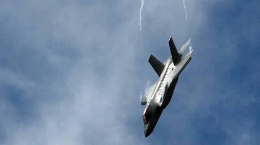 ABD savaş uçakları Somali'de Eş Şebab'ı vurdu