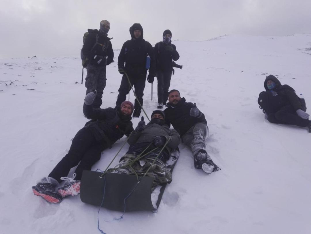 3 bin 684 rakımlı dağda kurtarma operasyonu