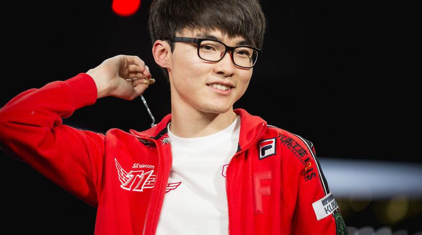 D&uuml;nyanın en iyi LoL oyuncusu olarak g&ouml;sterilen Faker SK Telecom T1 ile yeniden anlaştı!