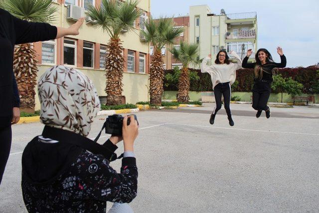 Antalya polisinden işitme engelli öğrencilere fotoğrafçılık eğitimi