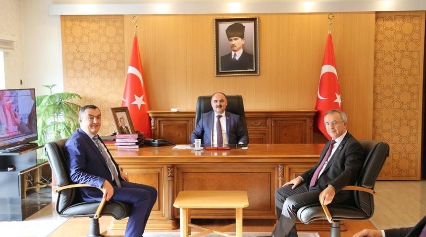 KAYSO’dan Vali Günaydın’a Hayırlı Olsun Ziyareti