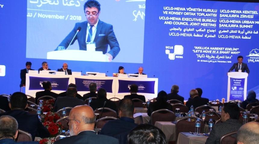 Şanlıurfa ulaşım zirvesi ilk g&uuml;n oturumları ile devam etti