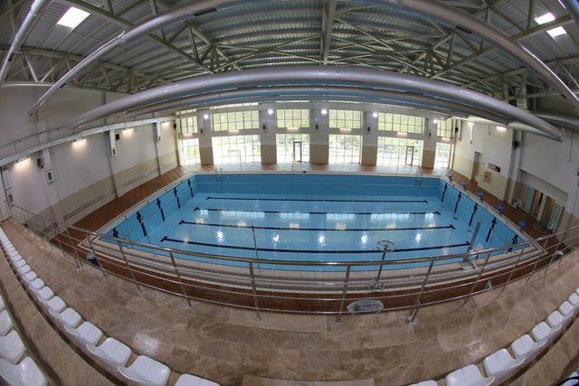 Sultangazi Kapalı Y&uuml;zme Havuzu hizmete a&ccedil;ıldı 2