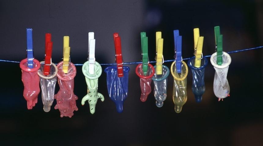 Kullanılmış prezervatifleri yeniden satıyorlar