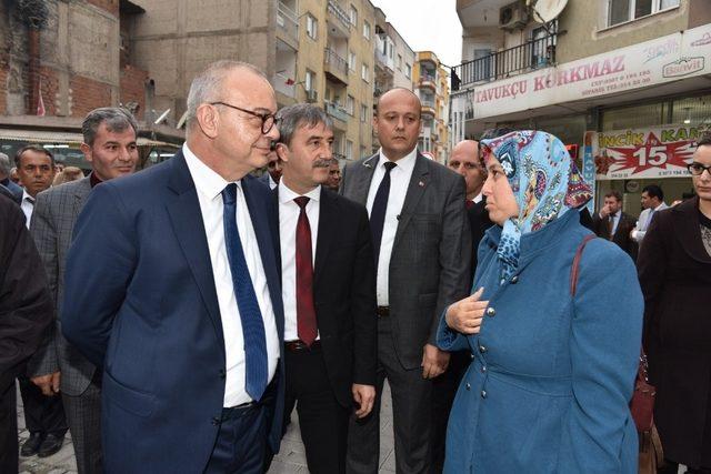 Başkan Ergün’e Turgutlu’da büyük ilgi