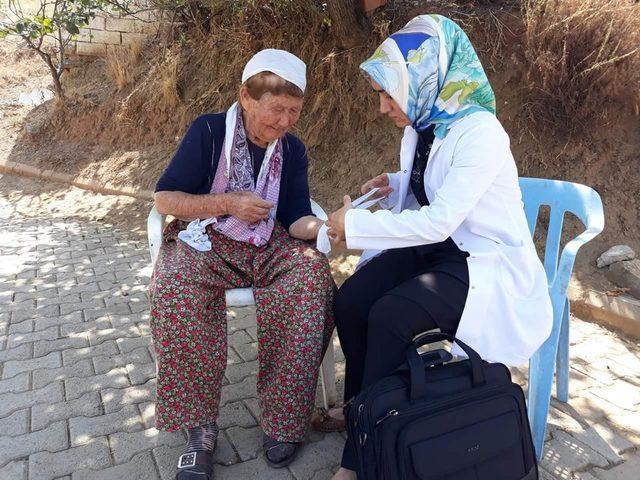 Kemalpaşa’da evde sağlık hizmetleri takdir topluyor
