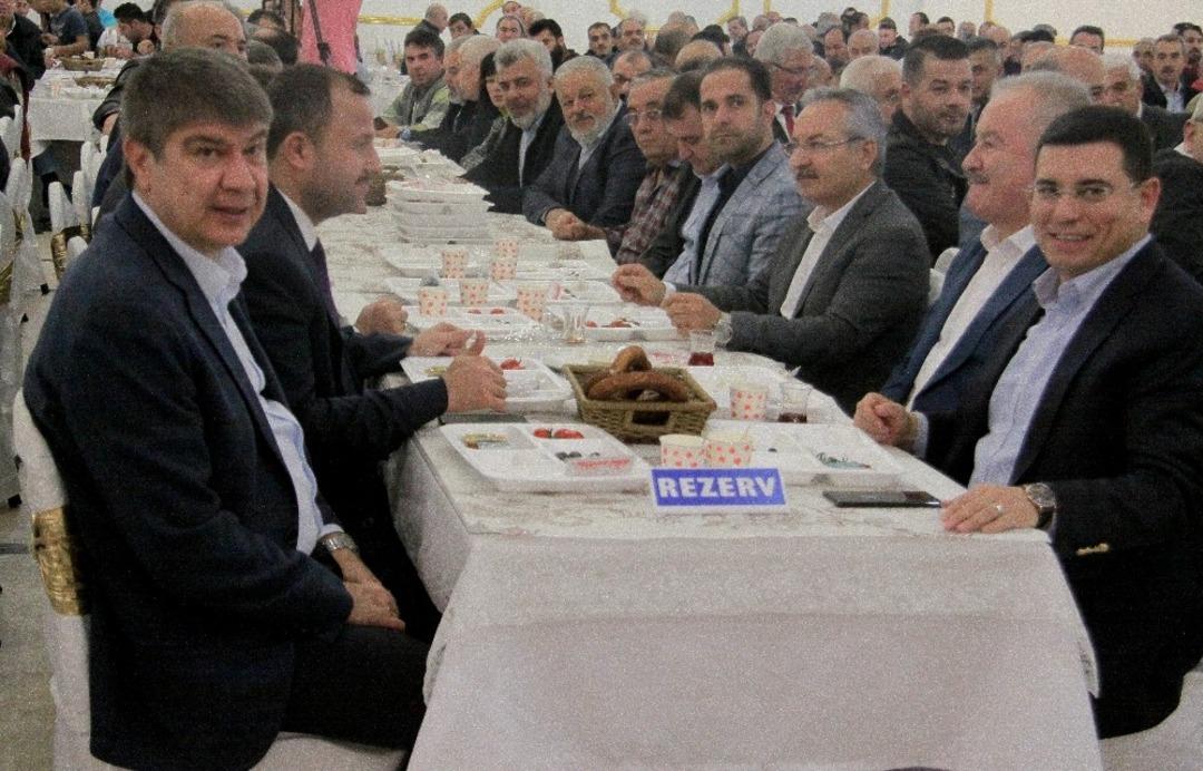 T&uuml;rel, sanayi esnafıyla bir araya geldi