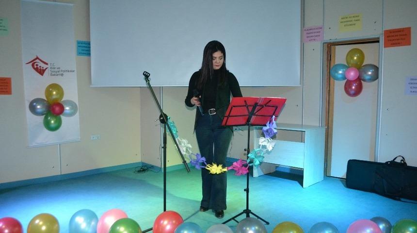 Nene Hatun &Ccedil;ocuk Evleri Sitesinde D&uuml;nya &Ccedil;ocuk Hakları G&uuml;n&uuml; etkinliği