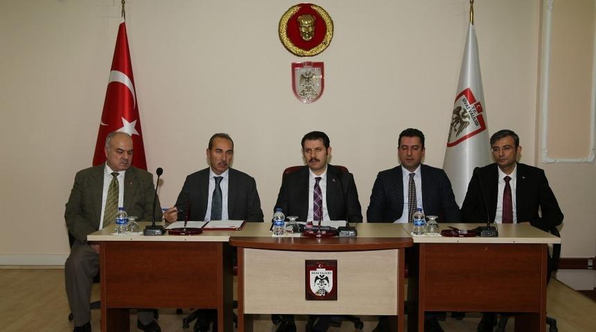 &Ouml;ğretmen ve &ouml;ğrencilere &uuml;cretsiz diş taraması