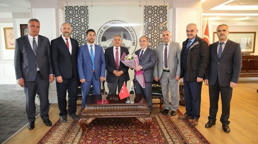 Melikgazi il&ccedil;e m&uuml;ft&uuml;s&uuml; Yahya Polat&rsquo;dan, Başkan B&uuml;y&uuml;kkılı&ccedil;&rsquo;a ziyaret