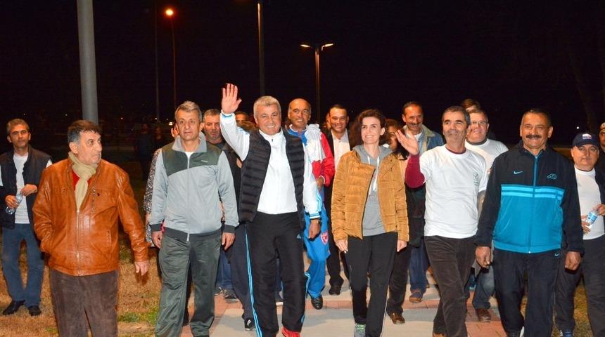 Manavgat Irmak Kenarı&rsquo;nda vatandaşların spor keyfi