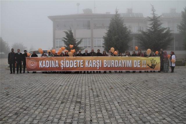 Elazığ’da kadınlar ve engelliler fidan dikti