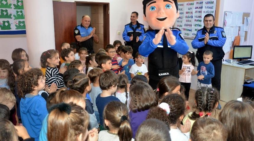 Öğrencilere "güvenli yarınlar" anlatıldı