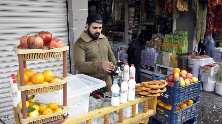 Tazı sıkılmış meyve sularına vatandaştan yoğun ilgi