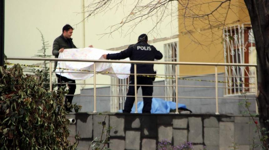 7. kattan d&uuml;şen kadın hayatını kaybetti